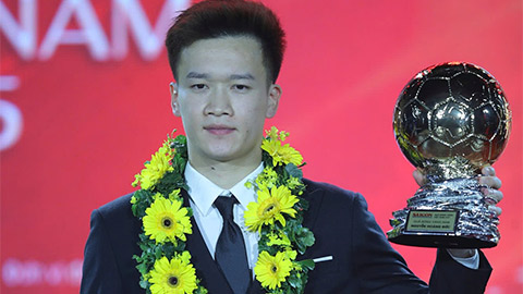  CĐV Đông Nam Á kinh ngạc, 'ngả mũ' trước Hoàng Đức