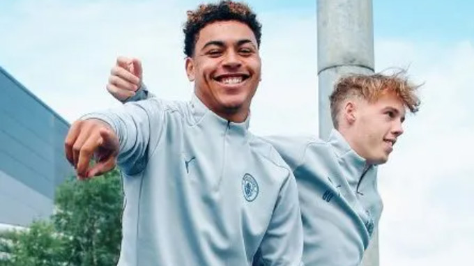 Rogers và Palmer từng khoác áo đội trẻ Man City