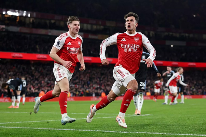 Arsenal đã có chiến thắng ấn tượng trước Villa