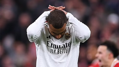  Real Madrid cần mua một tiền đạo đẳng cấp nhưng bó tay