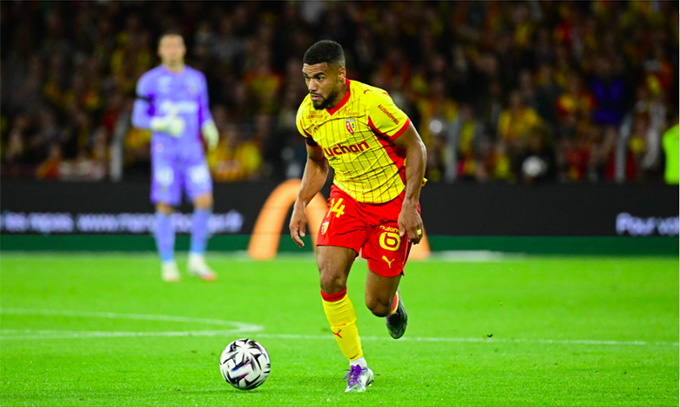 Lens đã thi đấu ổn định ở lượt đi