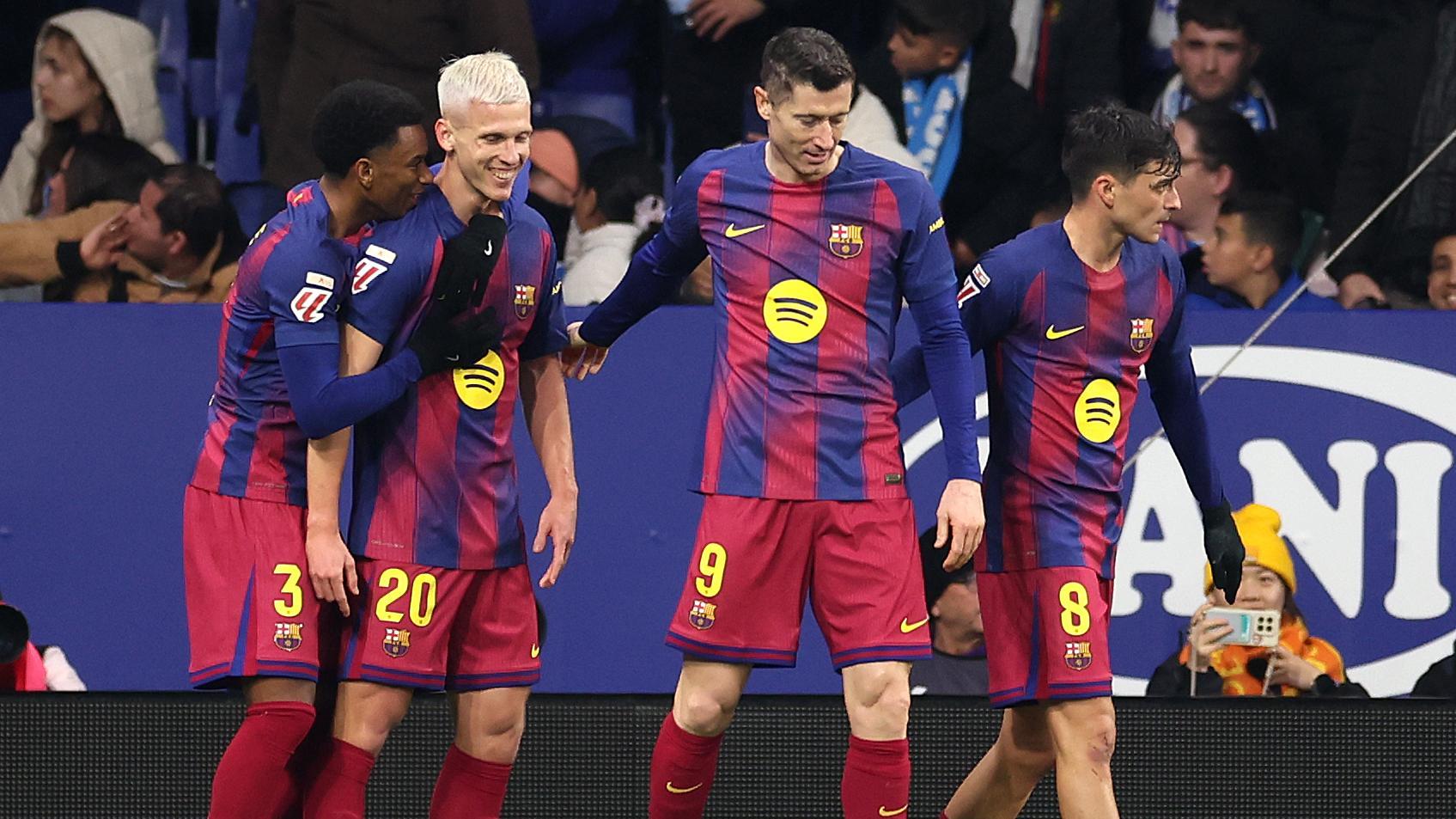 Olmo và Lewandowski đã lại có thêm một công trạng vẻ vang trên sân của Espanyol