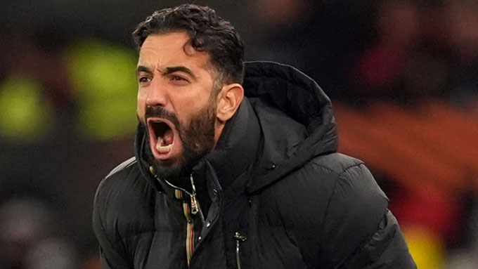 Amorim đưa ra tuyên bố cứng rắn sau trận hòa Leeds