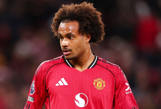 Zirkzee phải dự bị ở trận MU gặp Leeds