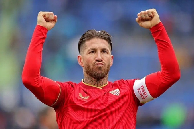 Ramos từng đeo băng đội trưởng của Sevilla