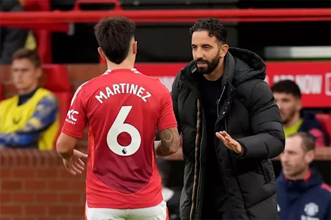 Ruben Amorim đã lời qua tiếng lại với Lisandro Martinez