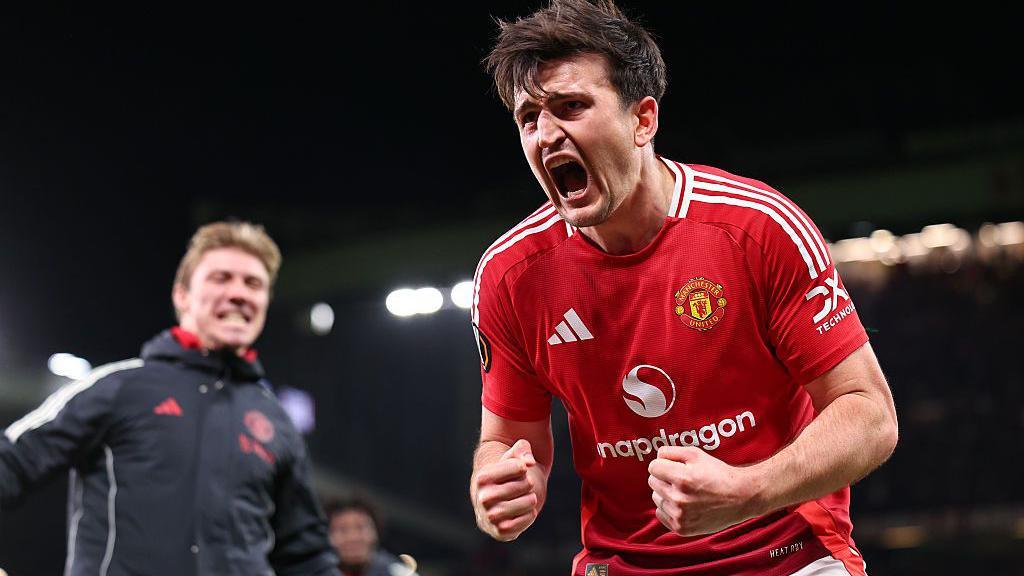 Nếu 2 trận hòa gần đây tại Old Trafford là 2 chiến thắng, MU đã có thể vượt qua Liverpool trên BXH