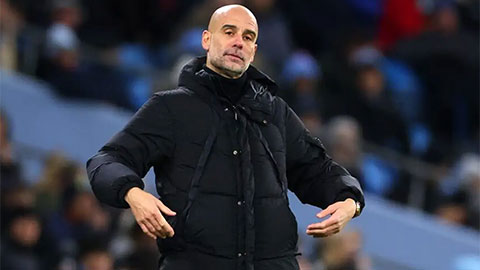  Vì sao Man City đầu hàng sớm trong cuộc đua vô địch?
