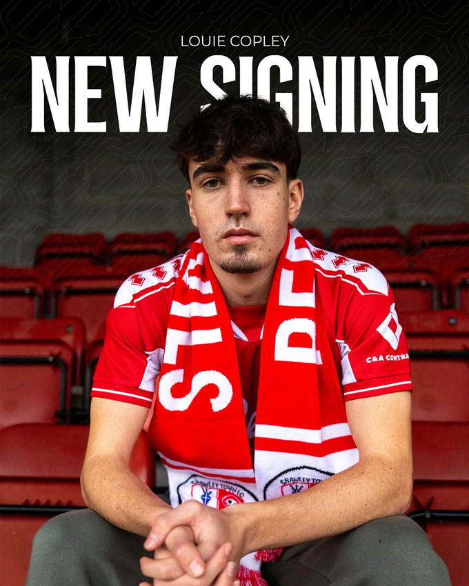 Louis Copley chính thức gia nhập Crawley Town theo dạng cho mượn đến hết mùa giải