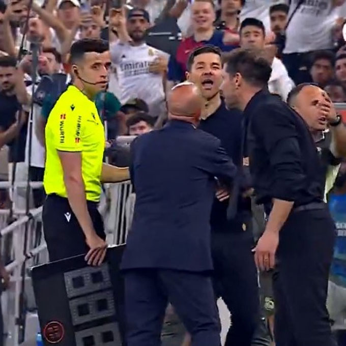 Alonso nổi điên định lao vào cãi nhau với Simeone