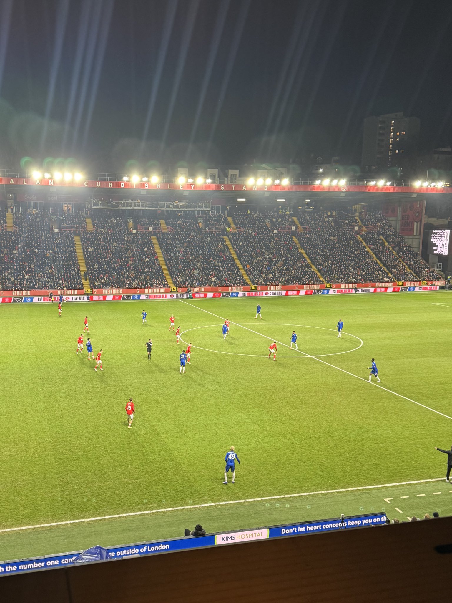 Chelsea sử dụng sơ đồ trên sân rất linh hoạt