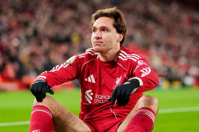 Federico Chiesa vẫn là người thừa trong đội hình của Liverpool
