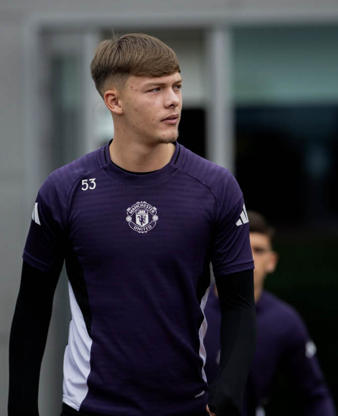 Sam Mather rời MU để tìm bến đỗ mới