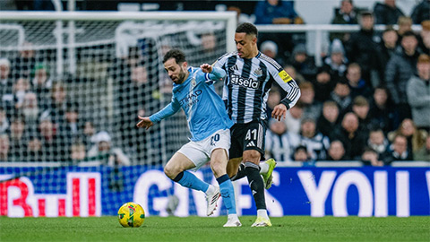  Bernardo Silva đi vào ngôi đền huyền thoại của Man City