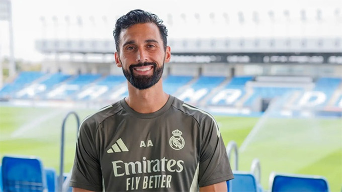 Arbeloa không phải là phương án tạm thời mà là lâu dài tại Real Madrid
