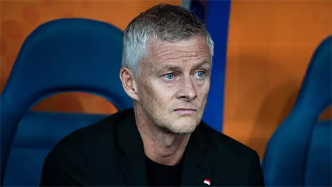  Phản ứng của Solskjaer khi MU chọn Carrick làm HLV tạm quyền