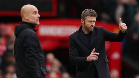  Michael Carrick dùng bí thuật của Sir Alex để đánh bại Man City
