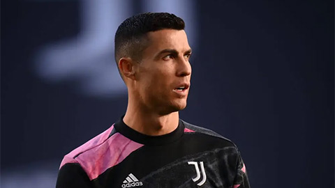  Juventus thua kiện Ronaldo