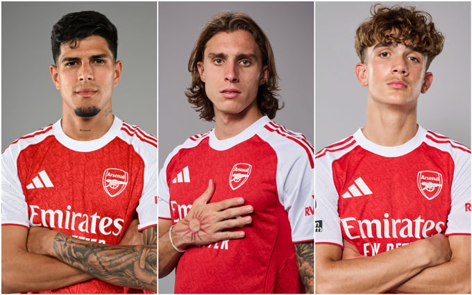 3 cầu thủ Arsenal có thể vắng mặt gồm (trái sang) Hincapie, Calafiori và Dowman