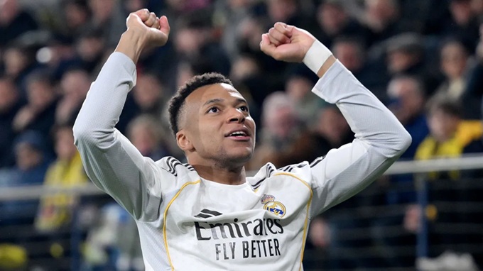 Mbappe tỏa sáng với cú đúp vào lưới Villarreal