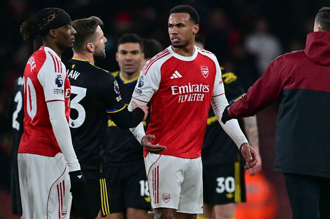 Arsenal đang phụ thuộc quá nhiều vào các tình huống cố định