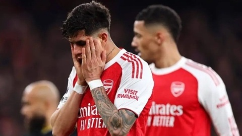  Arsenal, cỗ máy khô khan và điểm yếu rất… con người