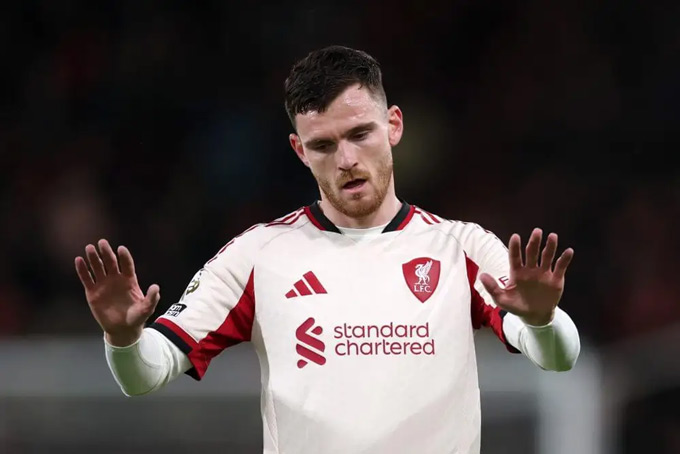 Liverpool chấp nhận mất trắng Robertson