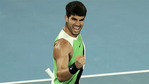  Carlos Alcaraz lần đầu vào bán kết Australia Open