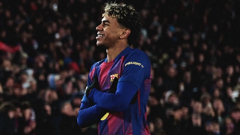  Cứ ném bóng cho Lamine Yamal là xong!