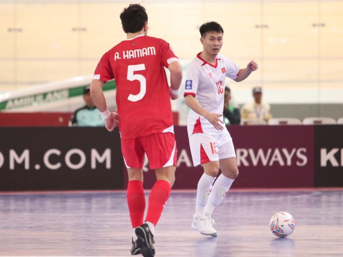 ĐT futsal Việt Nam chắc chắn phải có những tính toán ở trận gặp Thái Lan nhằm bảm đảo có lực lượng tối ưu cho tứ kết. Ảnh: Phan Hồng