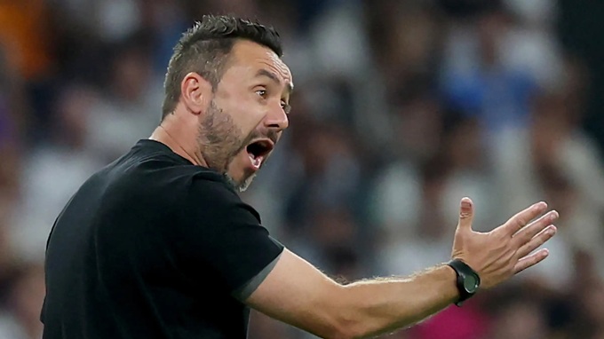 Roberto De Zerbi sắp bị sa thải, MU mừng thầm