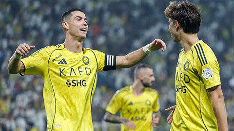 Ronaldo nổ súng, Joao Felix thăng hoa, Al Nassr áp sát ngôi đầu
