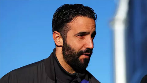  Vợ HLV Amorim gửi tin nhắn đáng chú ý ngay sau khi chồng bị MU sa thải