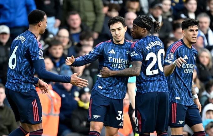 Arsenal dễ dàng đánh bại Leeds với tỷ số 4-0