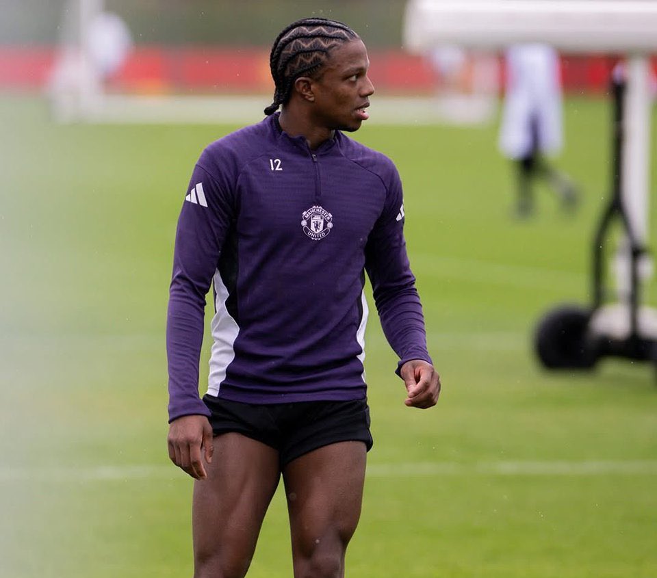 Malacia phải ở lại MU, ít nhất đến hết mùa giải 2025/26