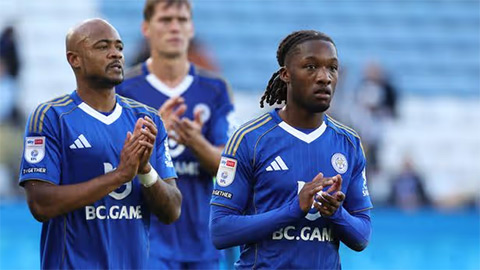  Cựu vương Ngoại hạng Anh bị trừ 6 điểm