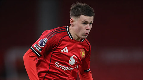  MU thưởng lớn cho con trai Rooney