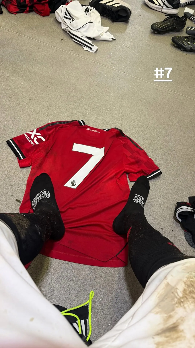 Kai đăng ảnh áo số 7 sau trận