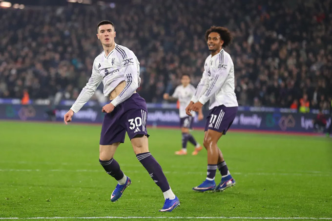 MU nhìn chung vẫn đang gặp khó khi phải chơi theo kiểu áp đặt thế trận