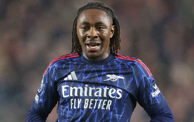 Eze hãy nhìn vào tấm gương của Grealish