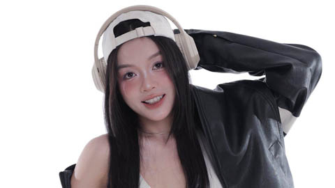  Bộ ảnh đón Tết Bính Ngọ 2026 ấn tượng của hot girl bóng chuyền Kiều Vy