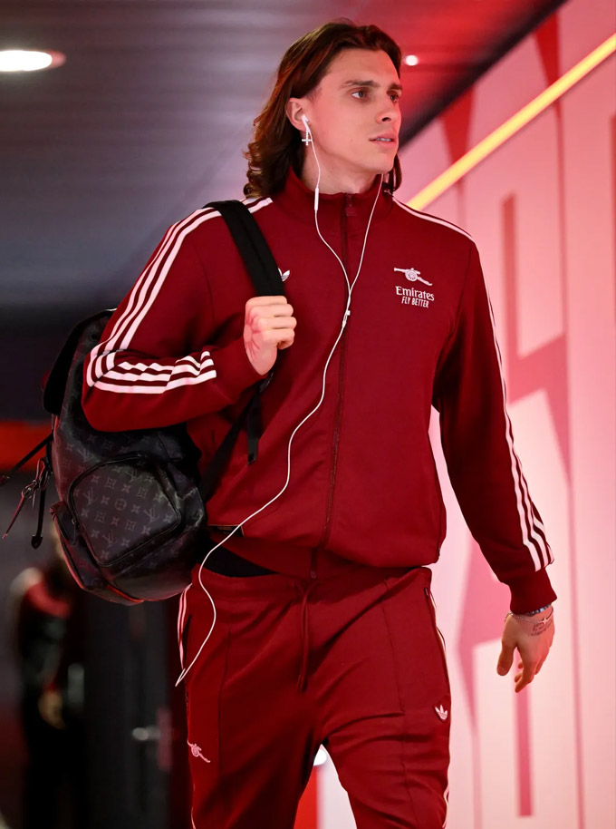 Calafiori là trường hợp mới nhất của Arsenal dính chấn thương