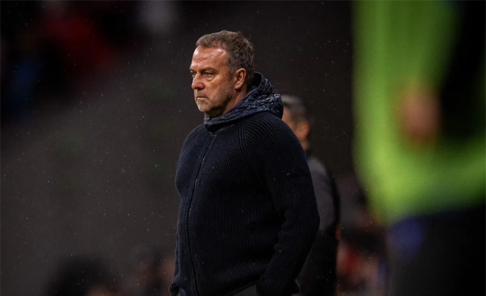 HLV Flick phải thận trọng