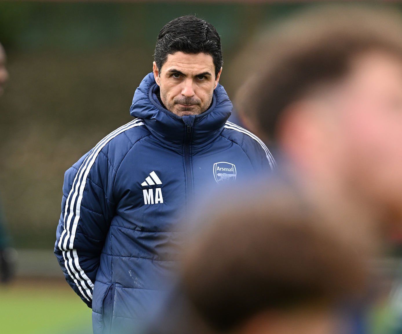 HLV Arteta lại kêu gọi fan ủng hộ đội nhà