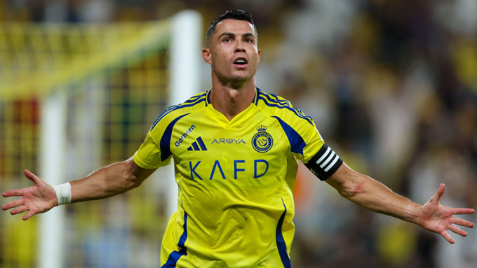 Cristiano Ronaldo trong màu áo Al Nassr