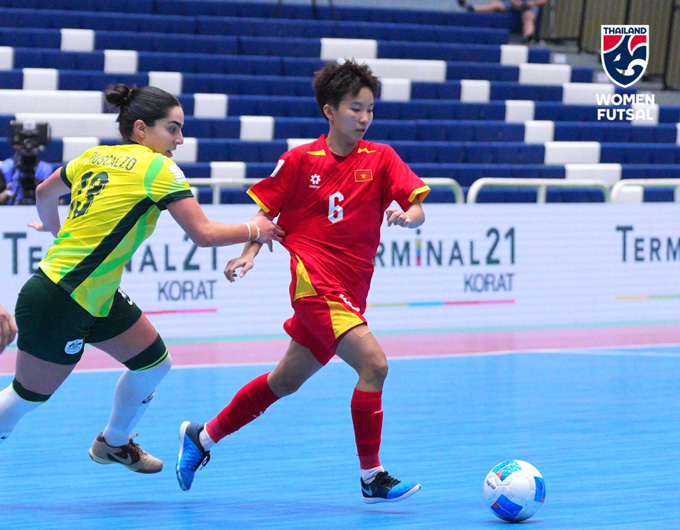 Việt Nam (áo đỏ) đã bỏ lỡ nhiều cơ hội. Ảnh: Futsal Thái Lan