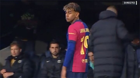  Lamine Yamal lại nổi nóng vì bị thay ra: Tài năng lớn, cái tôi cũng lớn