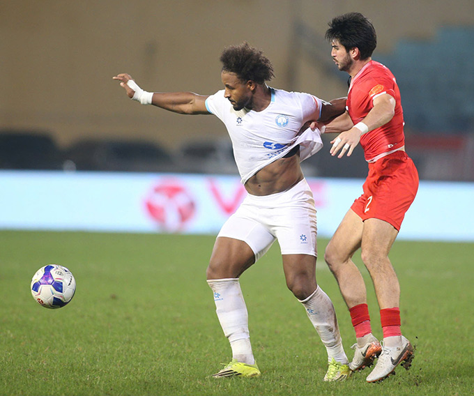 Xuân Son mờ nhạt - Ảnh: Minh Tuấn 