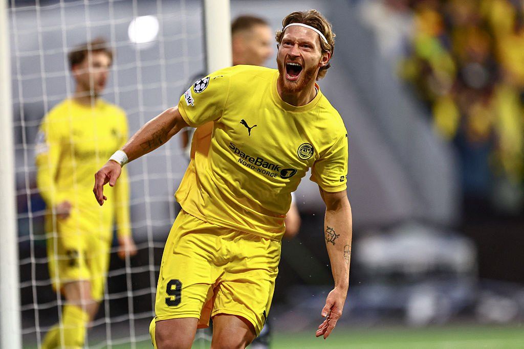 Ghi 2 bàn thắng quan trọng vào lưới Man City, đã cho thấy khả năng thống trị các hậu vệ đẳng cấp thế giới của Hogh 