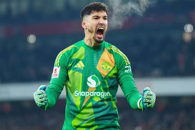 Bayindir không thể cạnh tranh vị trí với Lammens